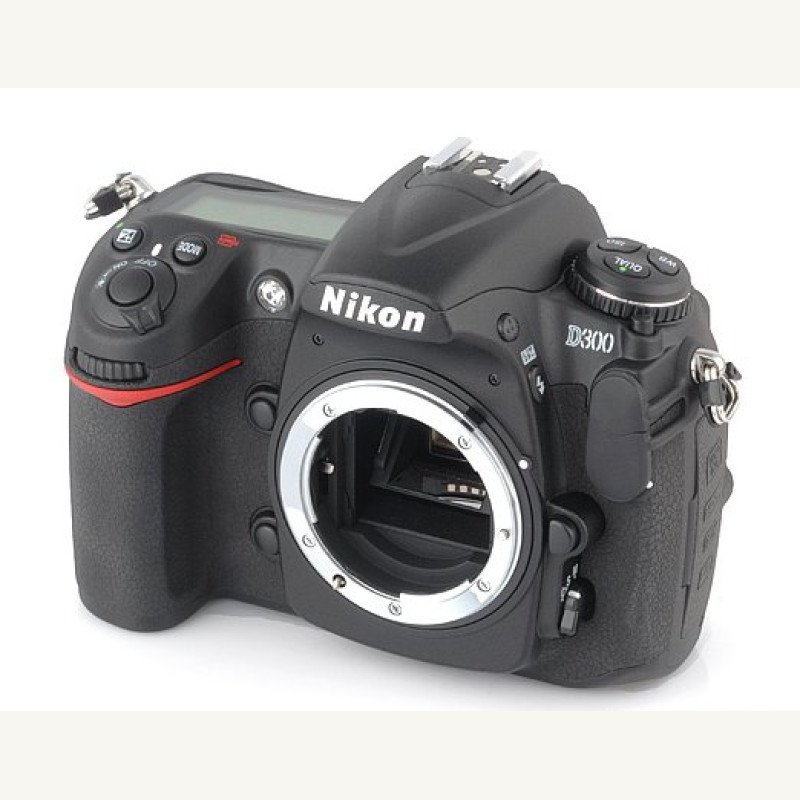نيكون D300 من اسم متجرك